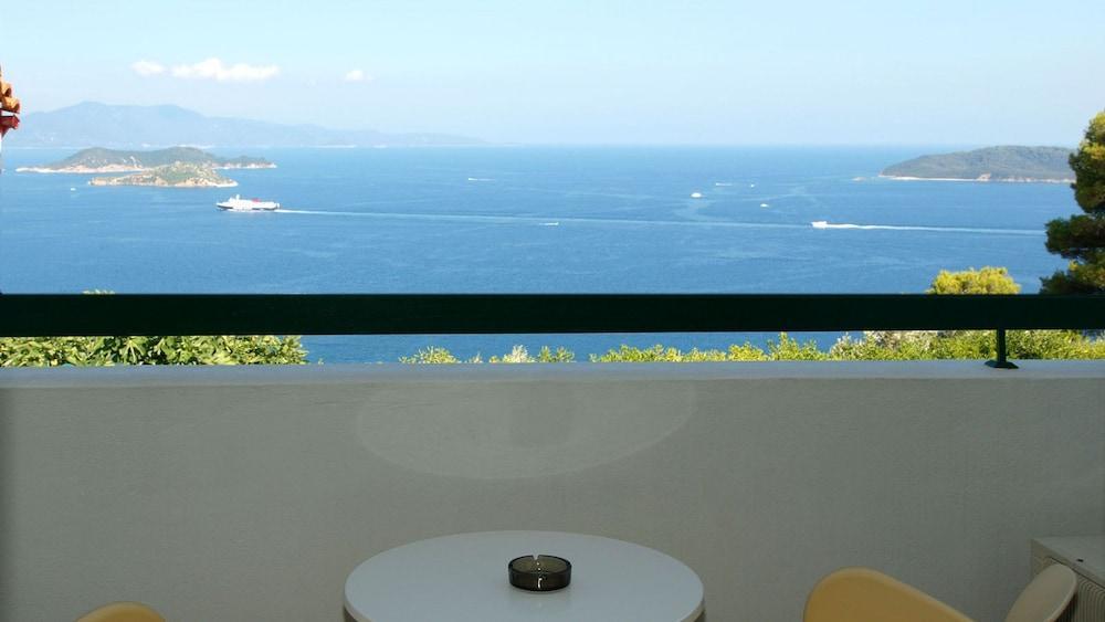 Skiathos Club Hotel & Suites Vasilias  ภายนอก รูปภาพ