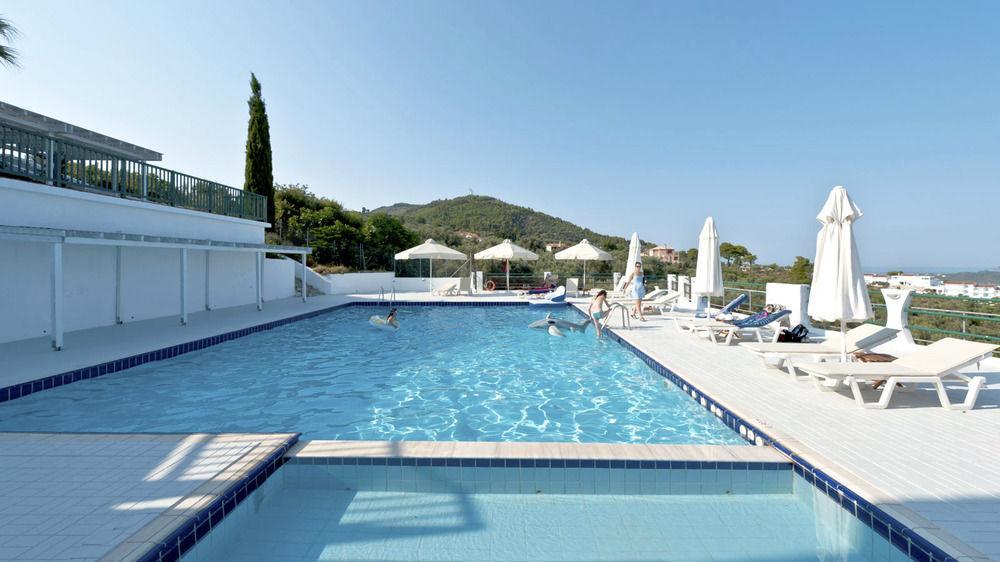 Skiathos Club Hotel & Suites Vasilias  ภายนอก รูปภาพ