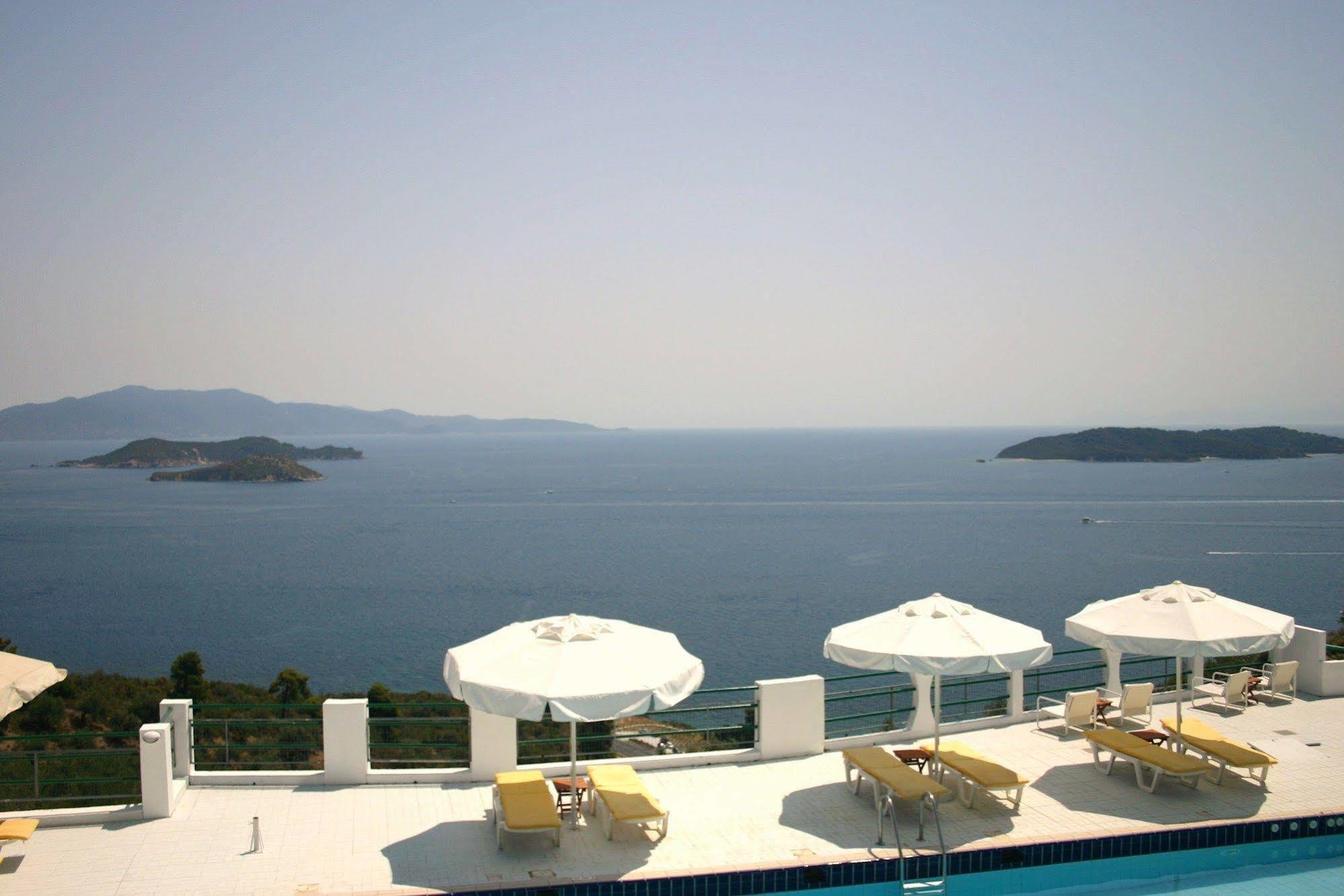 Skiathos Club Hotel & Suites Vasilias  ภายนอก รูปภาพ