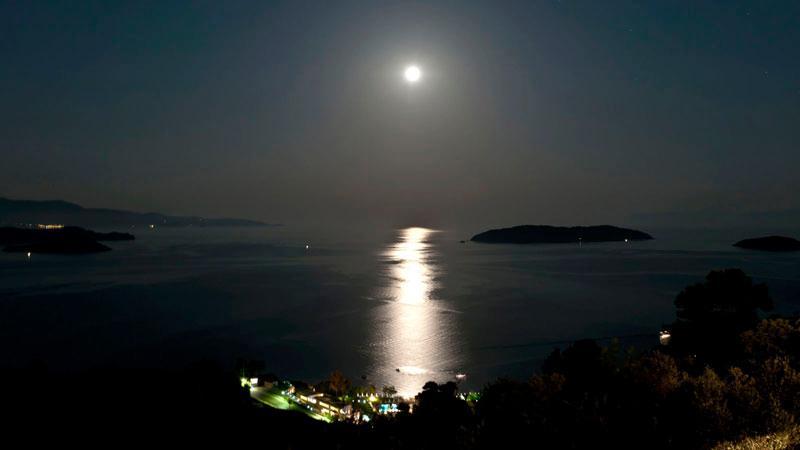 Skiathos Club Hotel & Suites Vasilias  ภายนอก รูปภาพ
